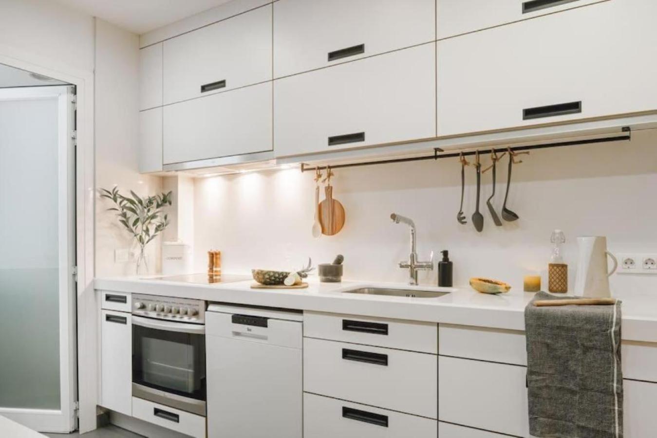 Babinga - 3 Bedroom And Balcony In Eixample Esquerra Barcelona Buitenkant foto